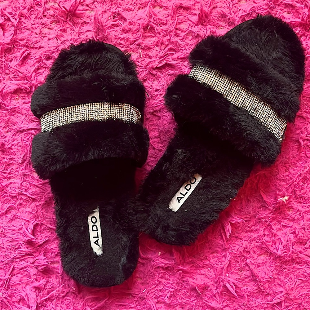 ALDO SLIPPERS